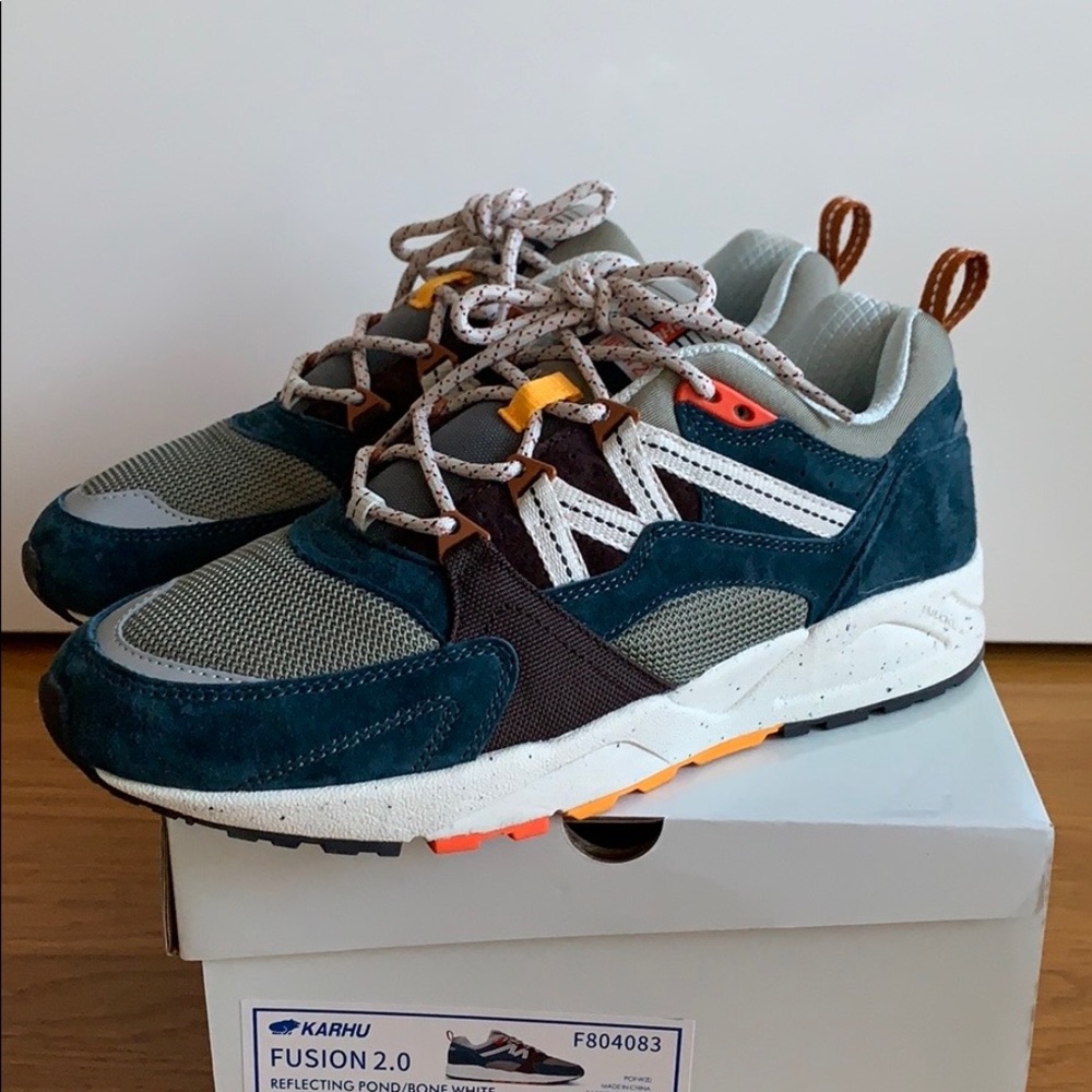 KARHU FUSION 2.0 REFLECTING POND/BONE WHITE NO BOX